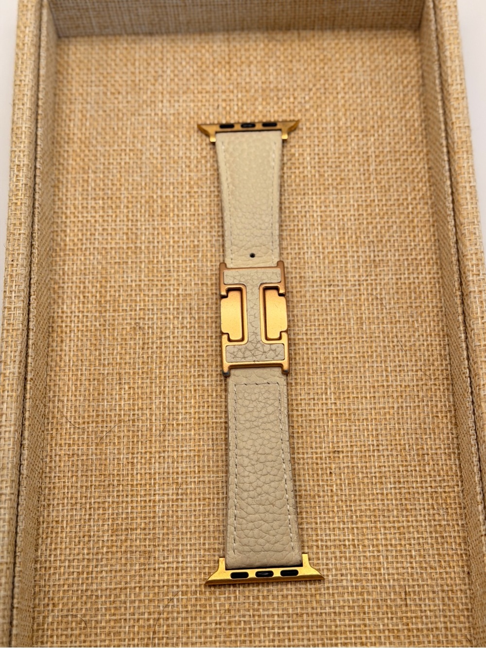 Apple Watch Band Leather (H Logo with Magnetic clasp)